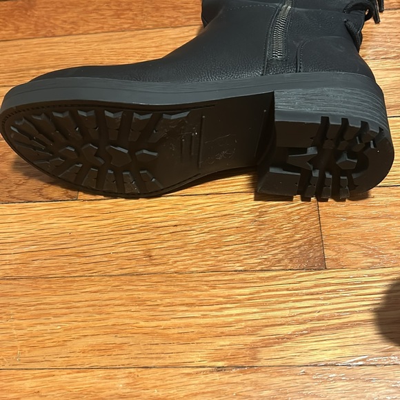 Girls riding boots - Picture 2 of 3